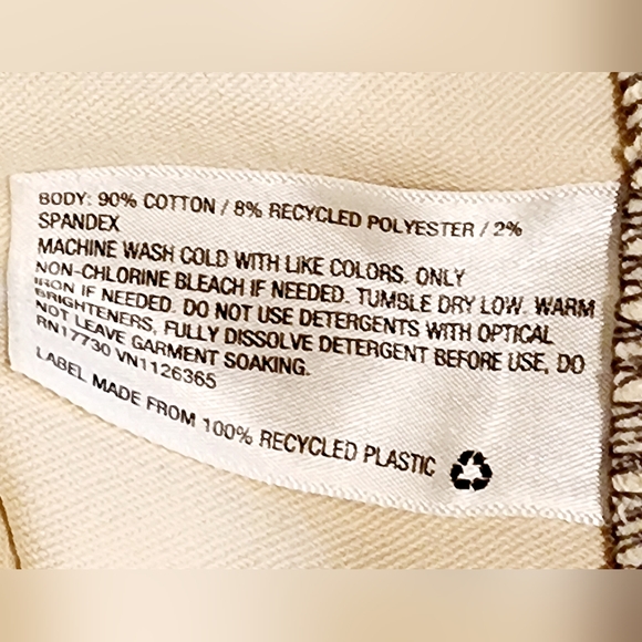 Universal Thread Shorts Womens 16/33 Beige Denim High Rise Midi NWOT - Picture 4 of 4